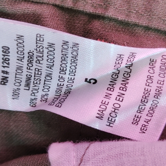 Girls Short Romper size 5T with sparkling Rhinestones on buttons! - Picture 8 of 12